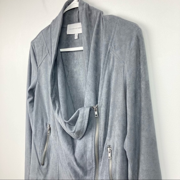 CUPCAKES AND CASHMERE Holt Lace-Up Faux Suede Moto Jacket - Picture 13 of 13